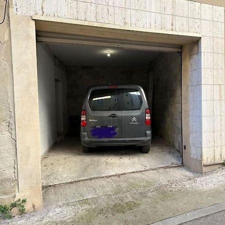 Appartement Centre Ville - Parking Prive - Wifi Nîmes Exteriör bild
