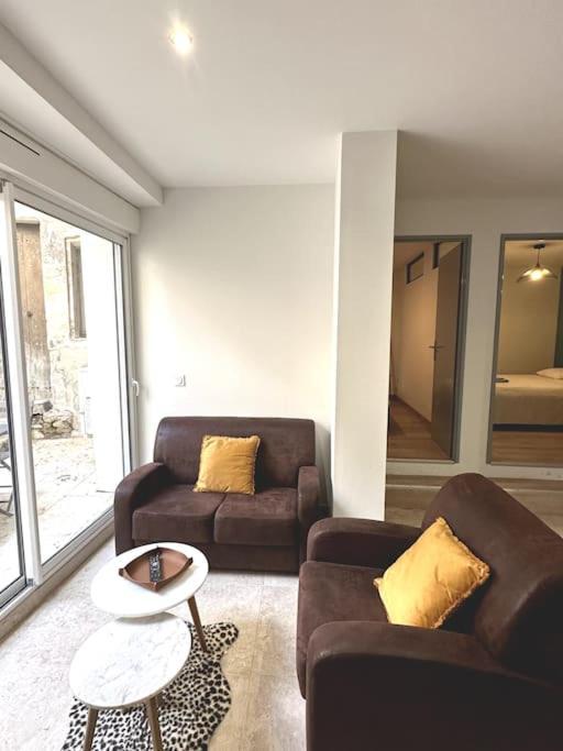 Appartement Centre Ville - Parking Prive - Wifi Nîmes Exteriör bild